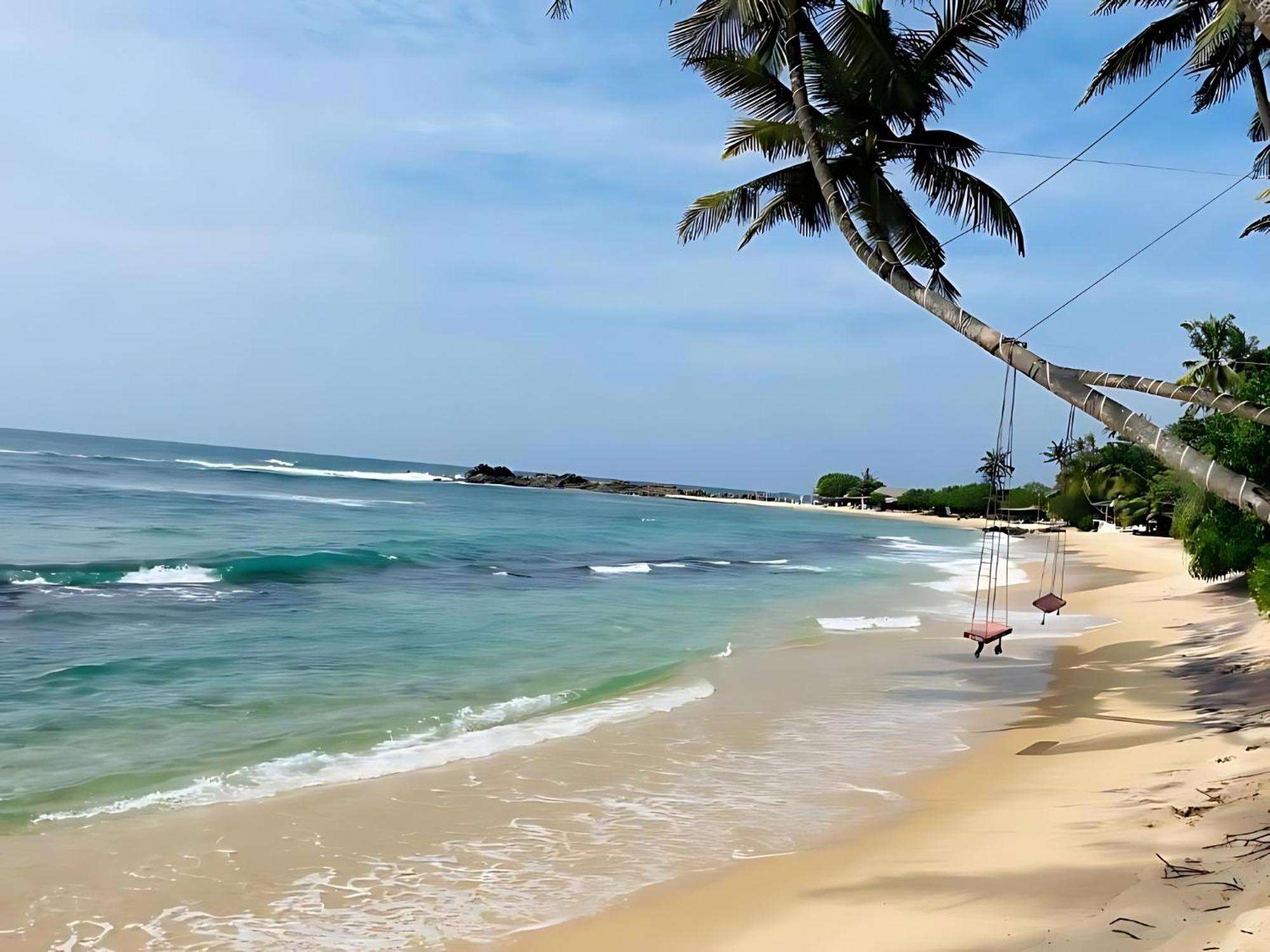 Sky Mountain Cafe With Seaview Weligama Exterior foto