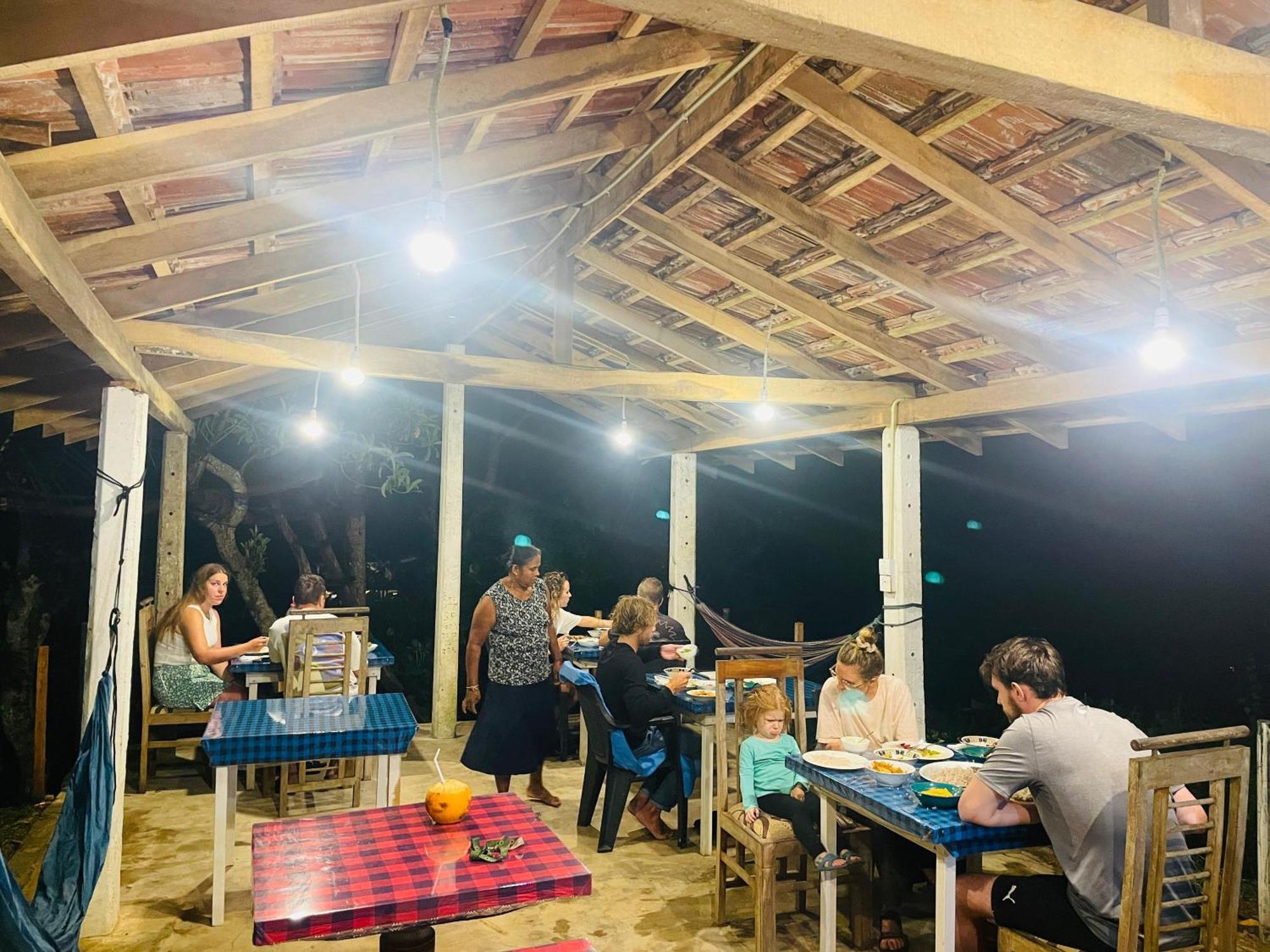 Sky Mountain Cafe With Seaview Weligama Exterior foto