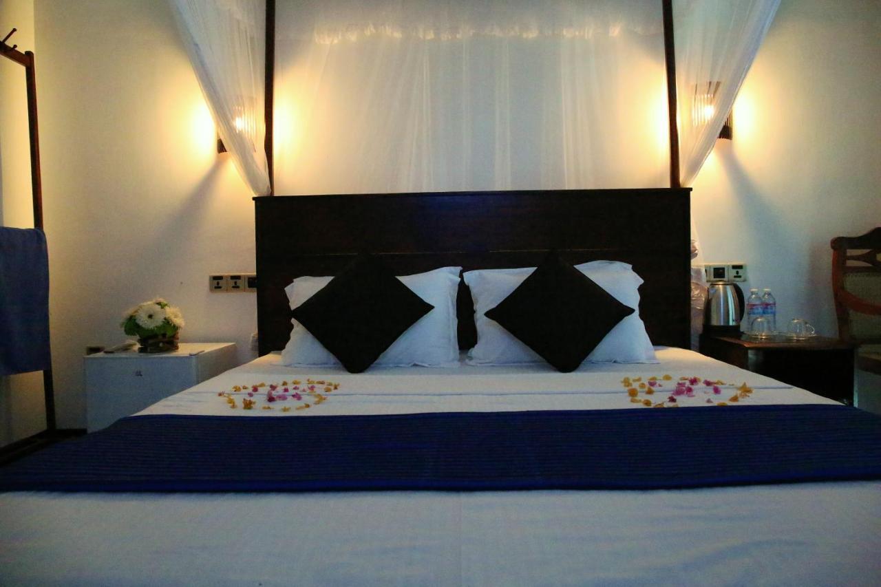 Sky Mountain Cafe With Seaview Weligama Exterior foto